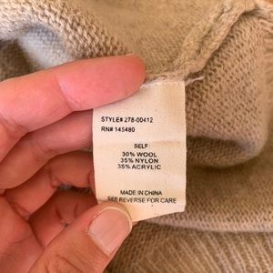 mo:vint Sweaters - Mo : Vint Wool sweater mo:vint Sweaters - Mo : Vint Wool sweater